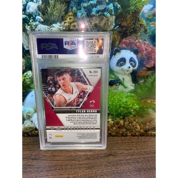 2019 TMall Tyler Herro PSA 10 Panini Gol - Picture 2 of 2